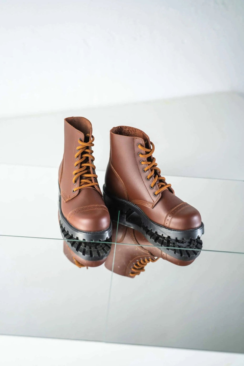 517 aka Aviator Boots - Brown - Norvear.comNorvear.com