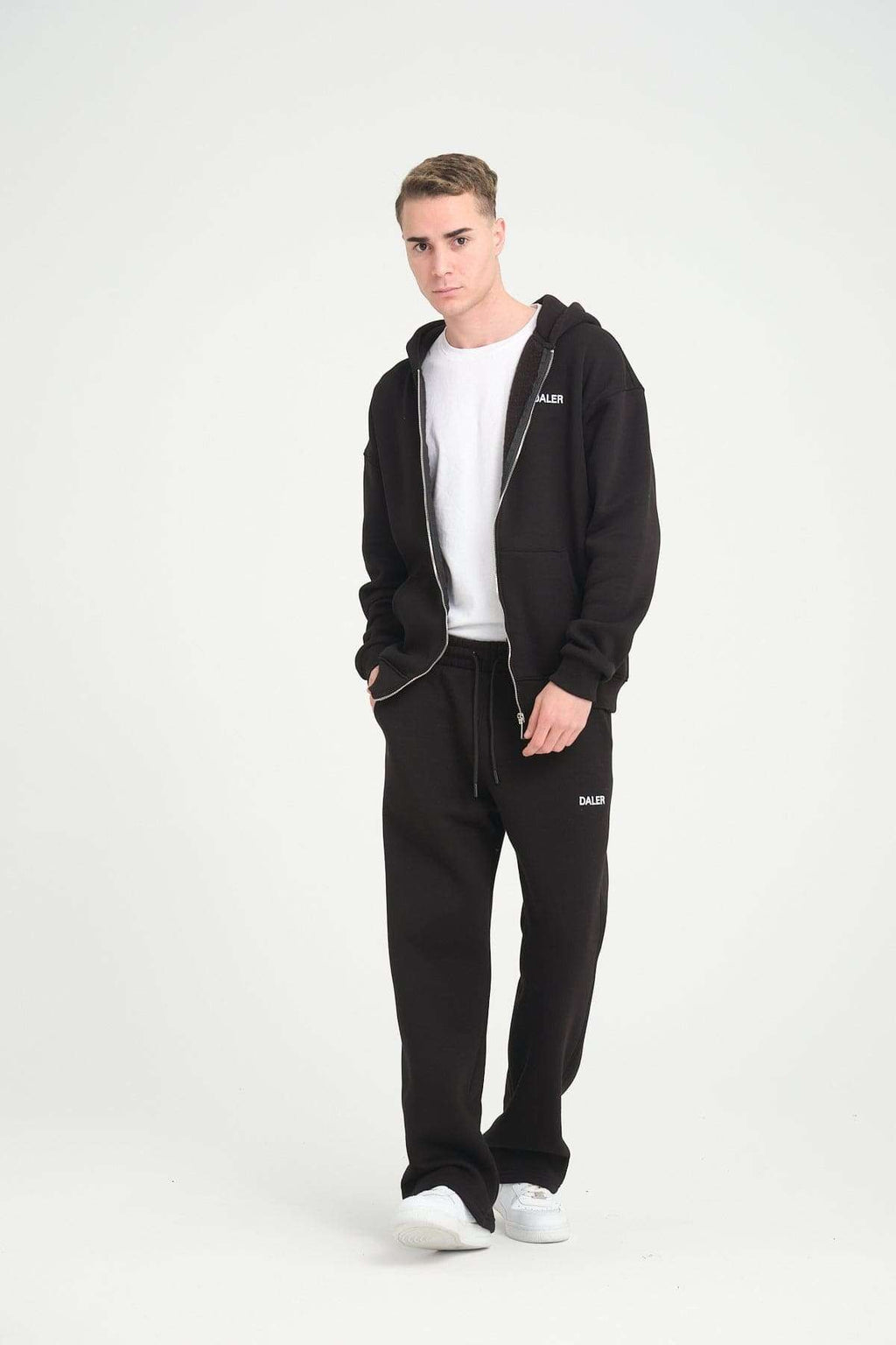 Basic Jogger Pants - Black